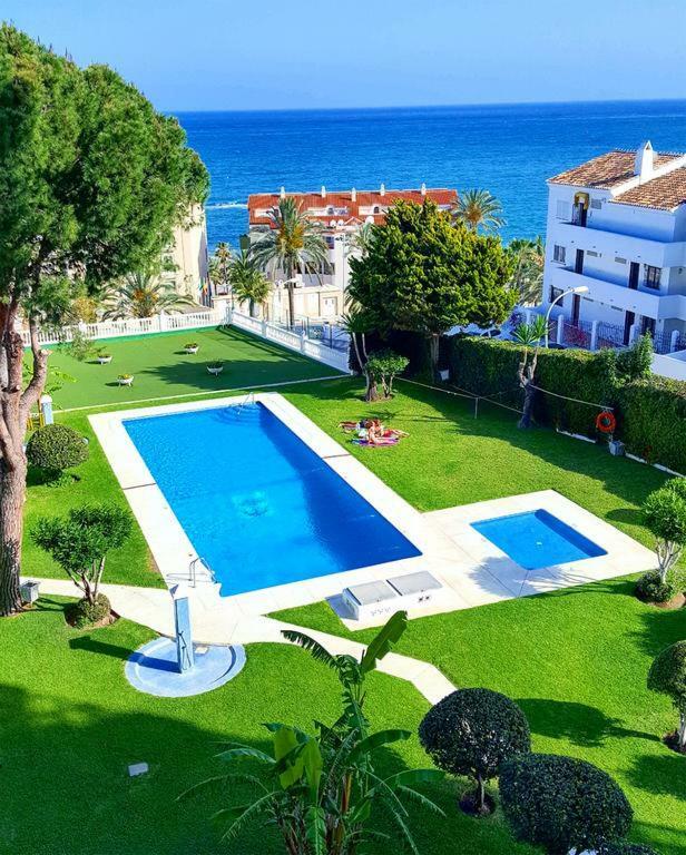 Los Cisnes II - Modern Apartment Benalmadena Luaran gambar